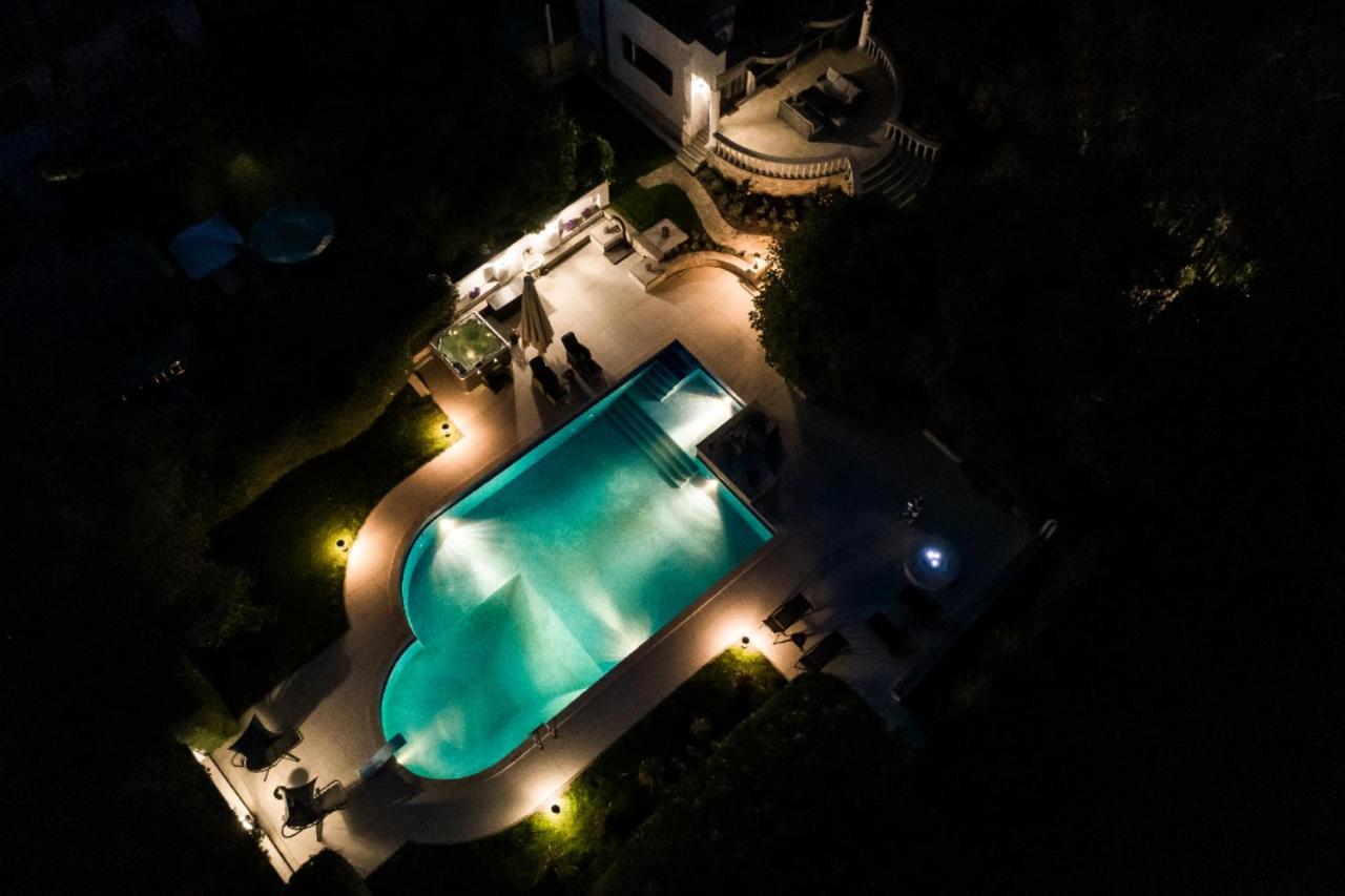 Fuege Villa Luxury & Wellness Balatonfured Exterior photo