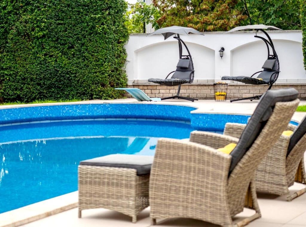 Fuege Villa Luxury & Wellness Balatonfured Exterior photo