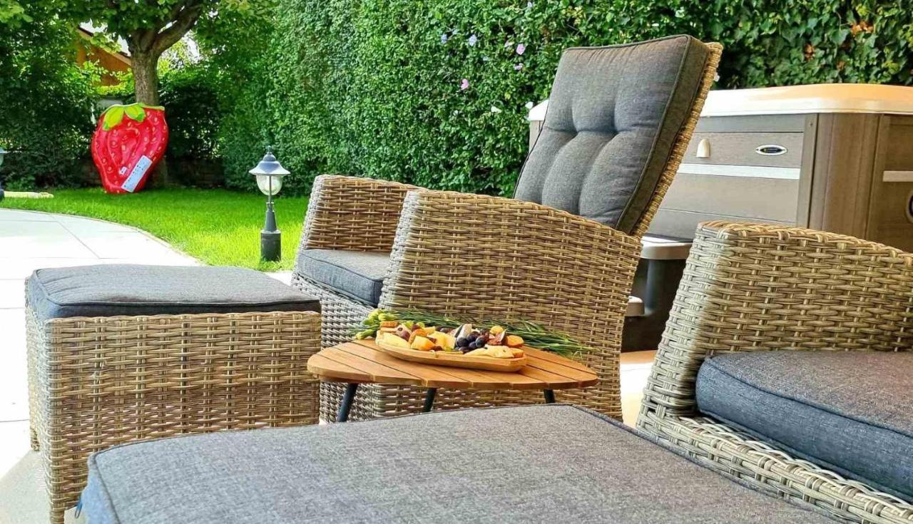 Fuege Villa Luxury & Wellness Balatonfured Exterior photo