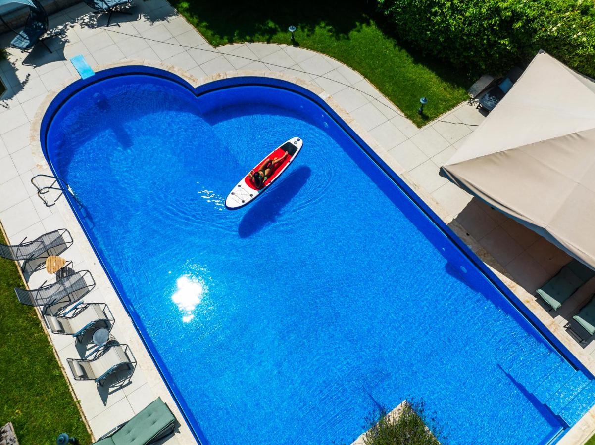 Fuege Villa Luxury & Wellness Balatonfured Exterior photo